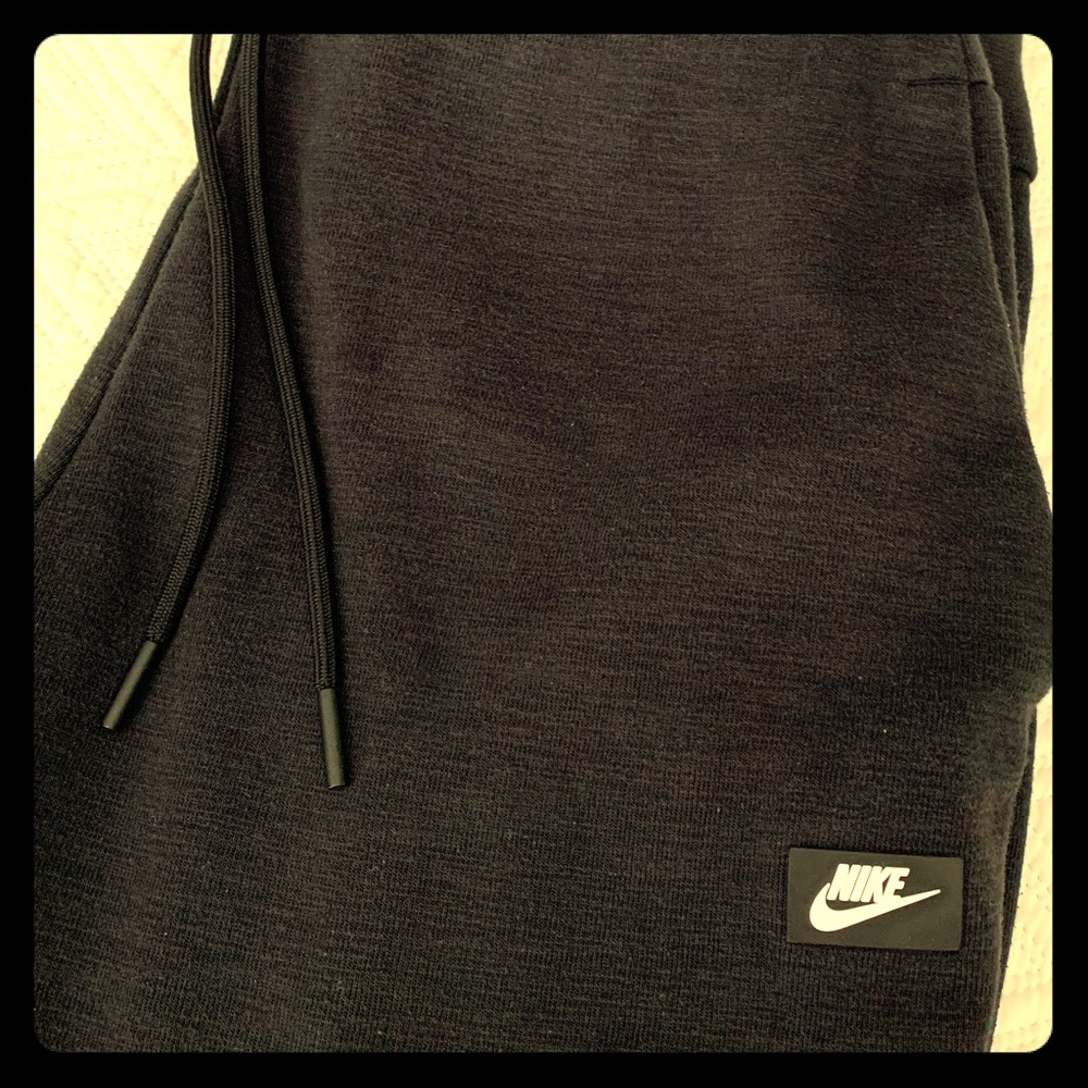 Nike Heathered Black Joggers
